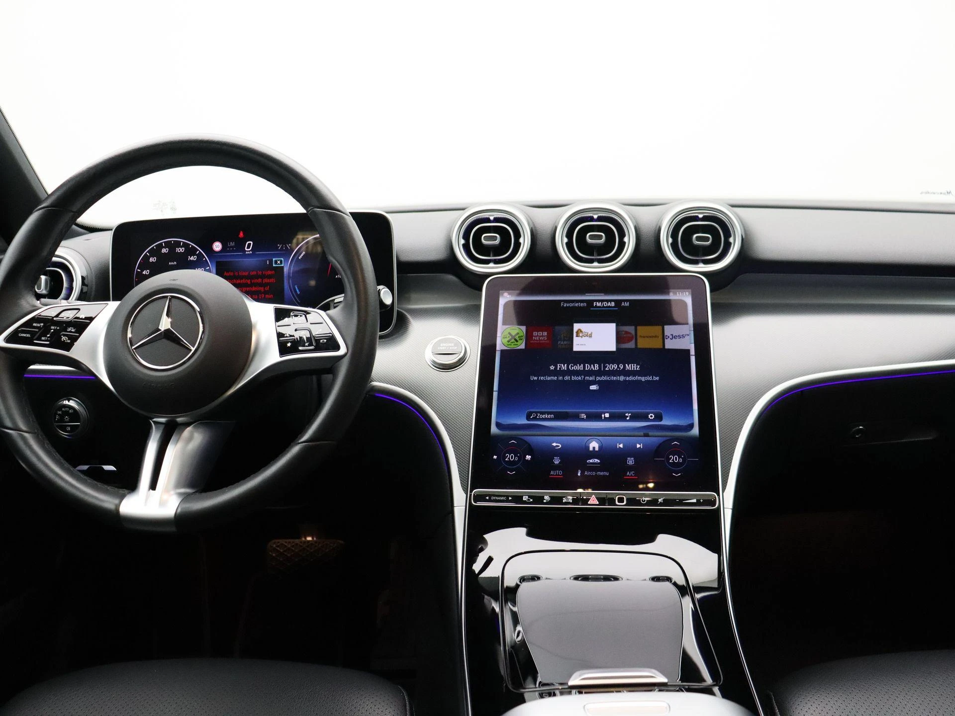 Mercedes-Benz-Classe C-image-19