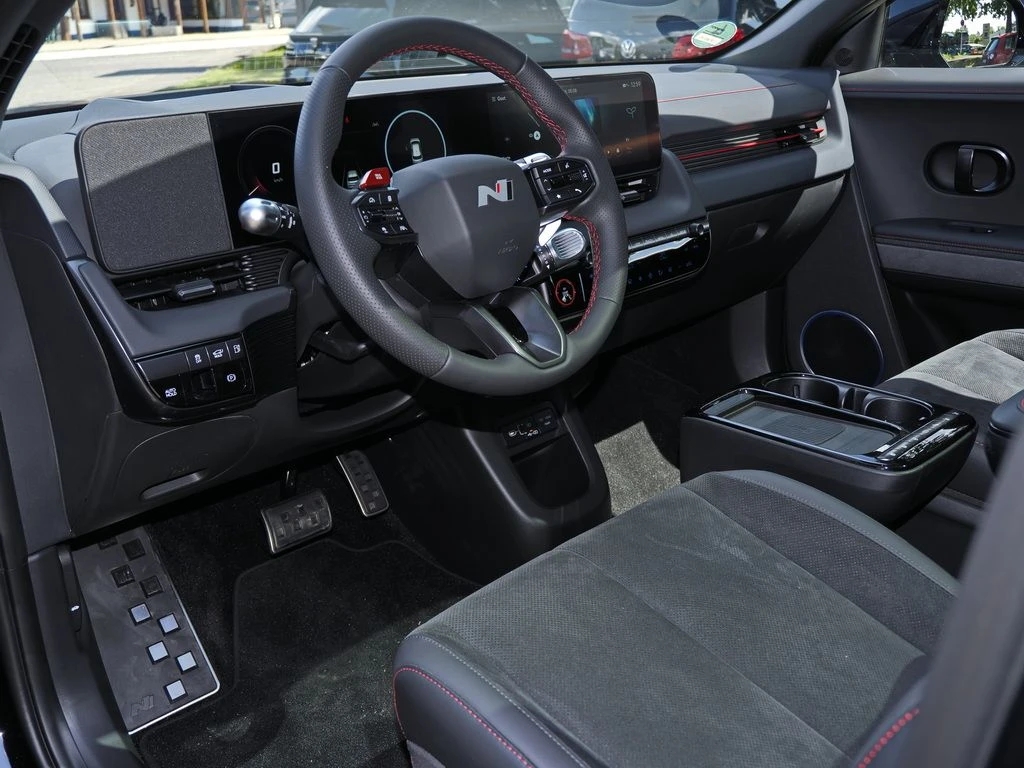 Hyundai-IONIQ 5-image-6