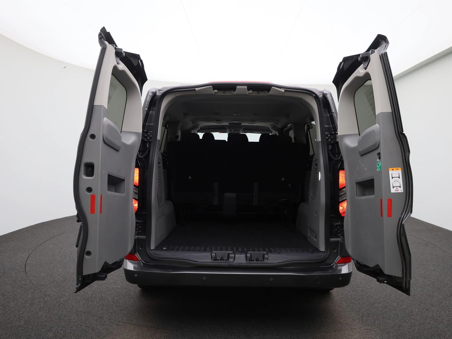 Ford-Transit Custom-image-14
