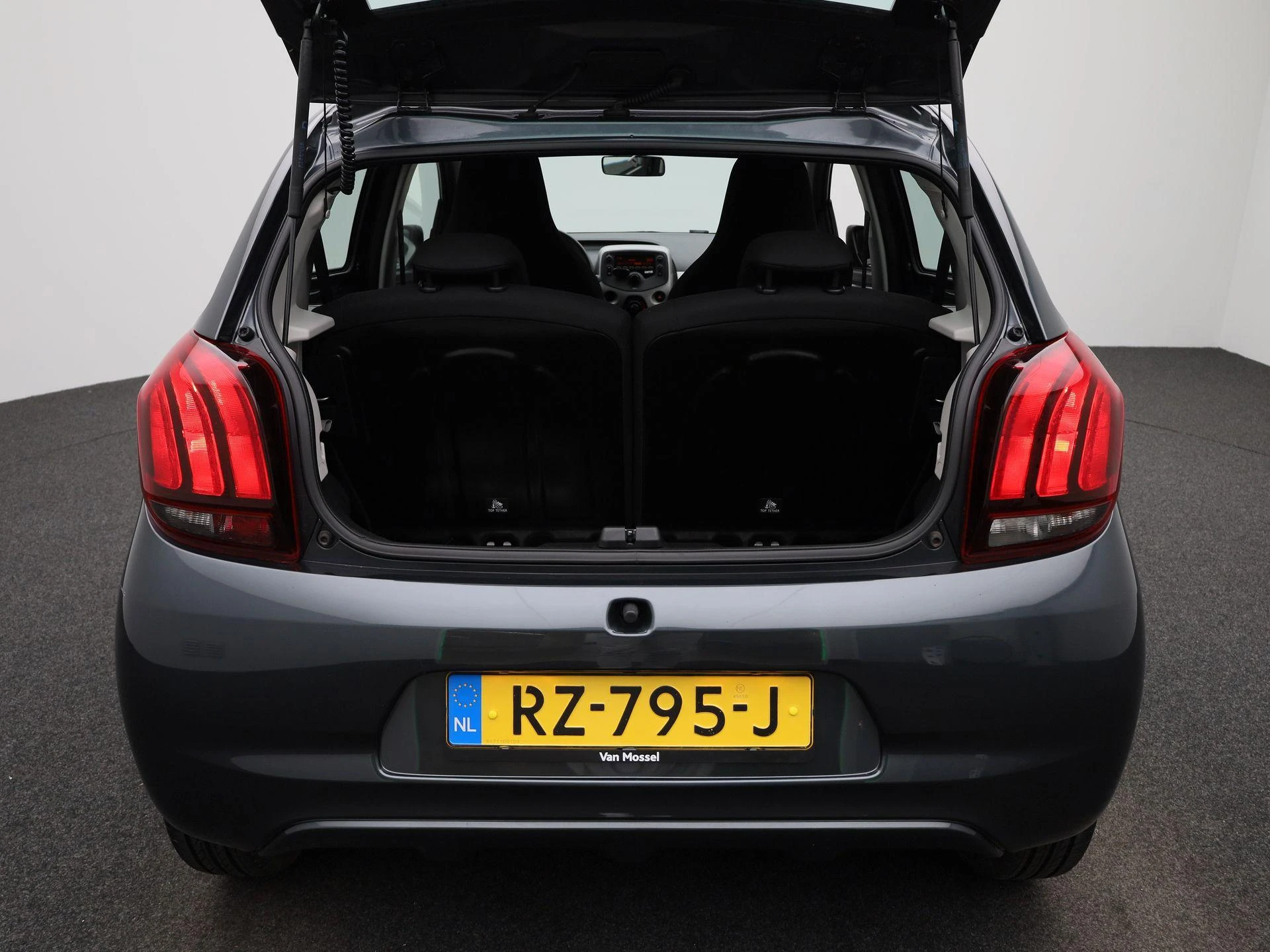 Peugeot-108-image-12