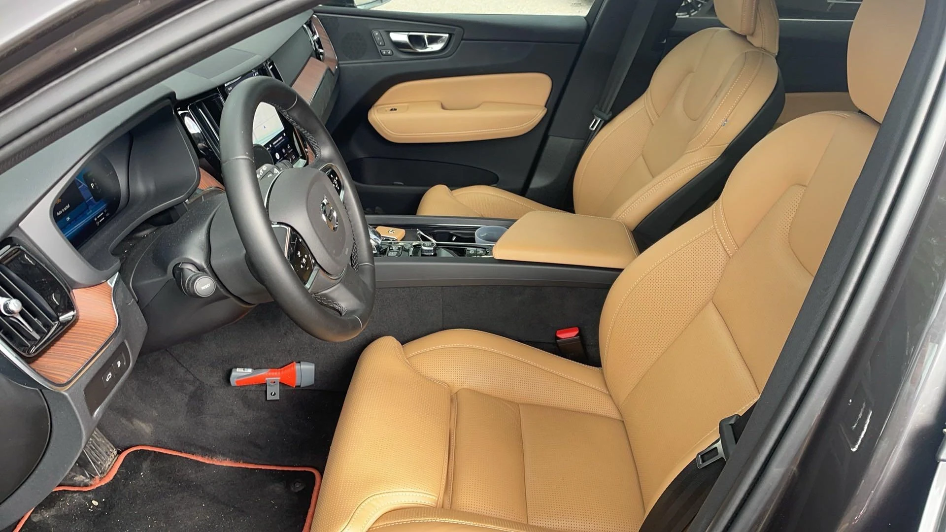 Volvo-XC60-image-10