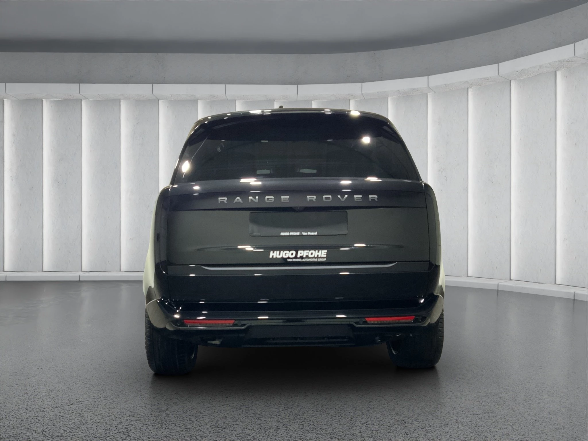 Land Rover-Range Rover-image-2