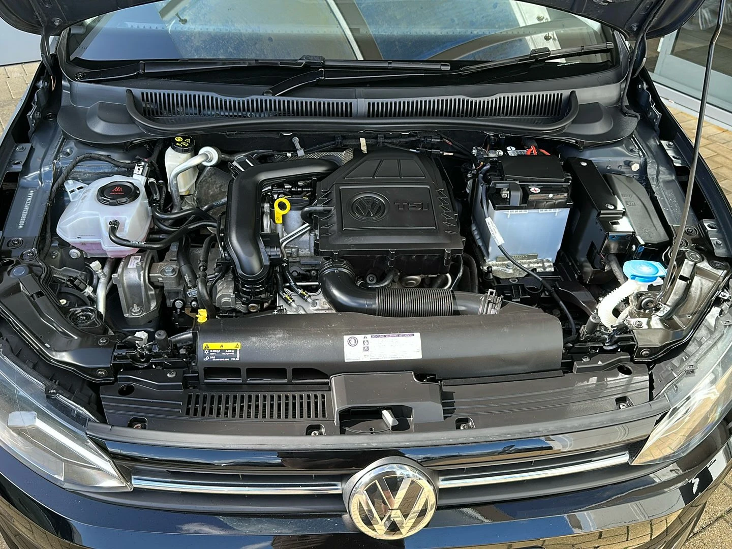 Volkswagen-Polo-image-13