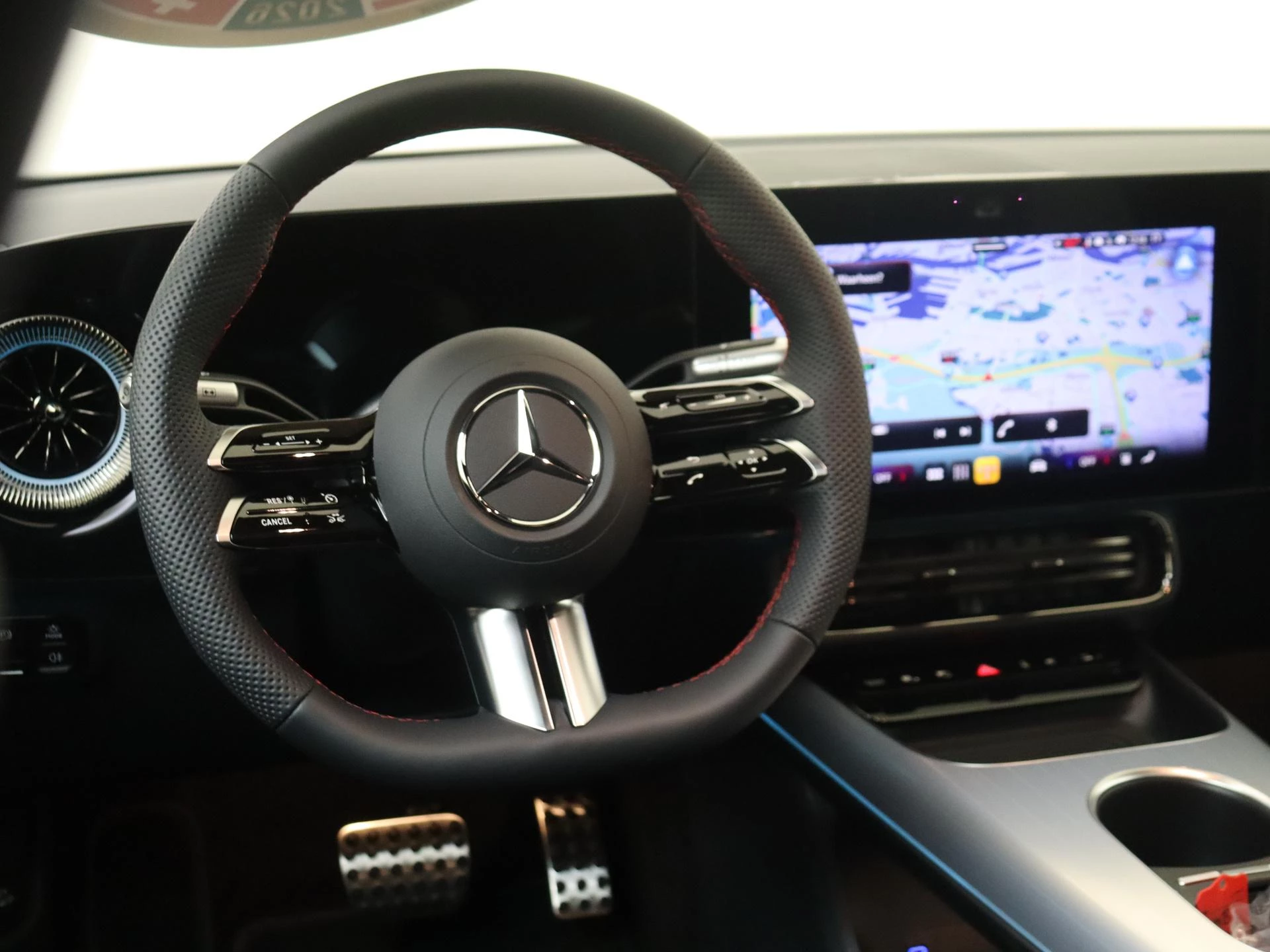 Mercedes-Benz-CLA-image-11