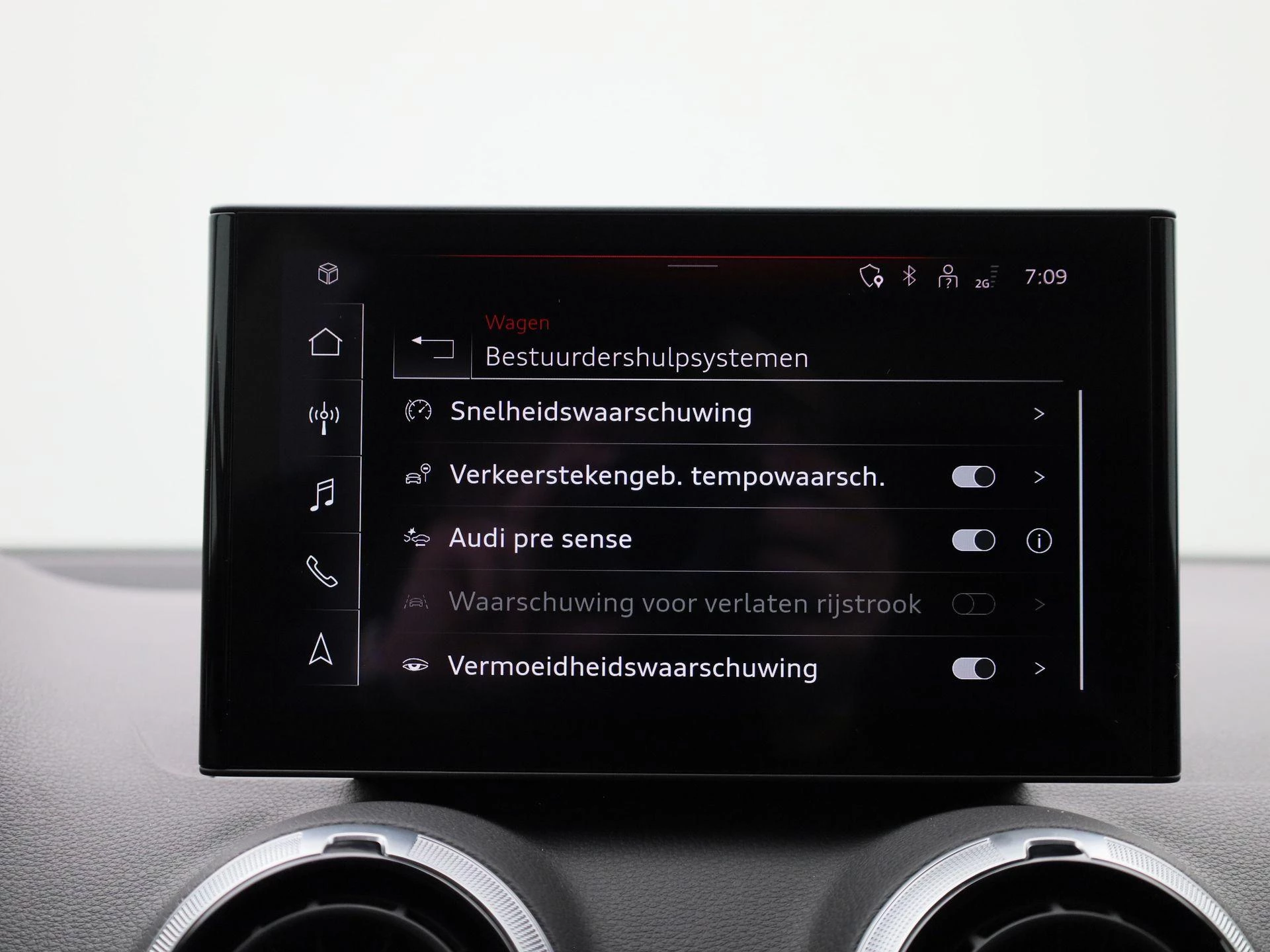 Audi-Q2-image-29