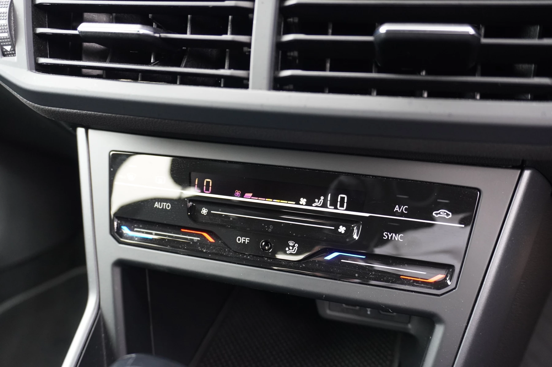 Volkswagen Polo 1.0 TSI R-Line 5dr DSG