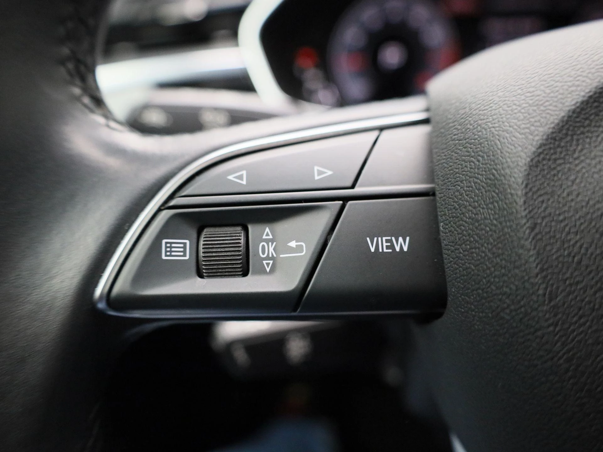 Audi-Q3-image-16