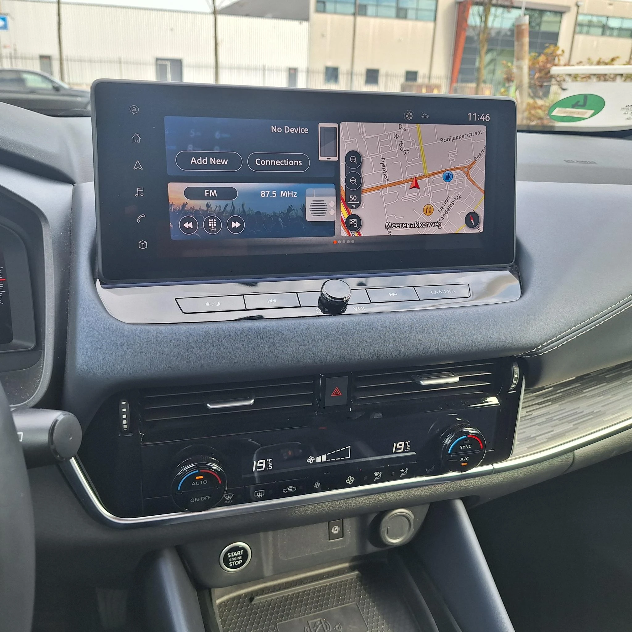 Nissan-QASHQAI-image-23
