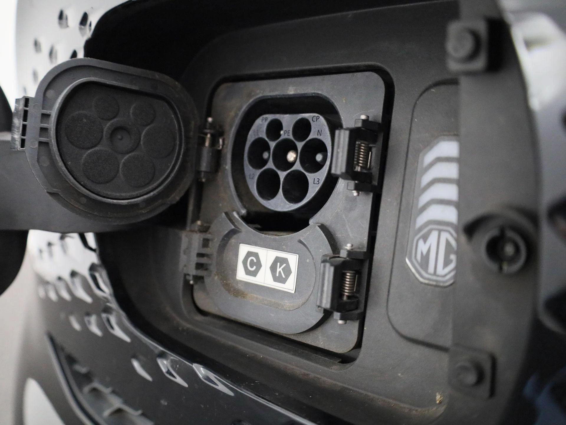 MG-ZS EV-image-34