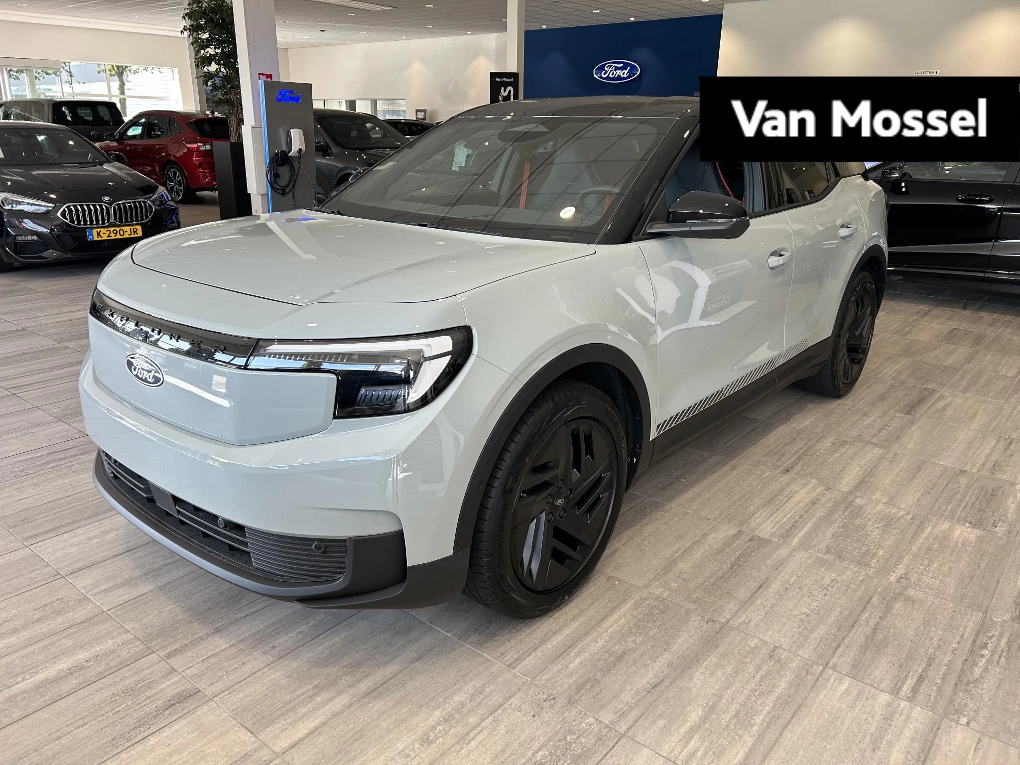 Ford-Explorer-image-0