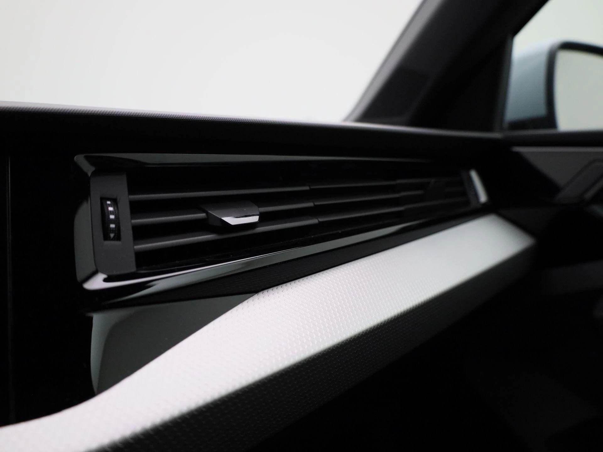 Audi-A1 Sportback-image-32