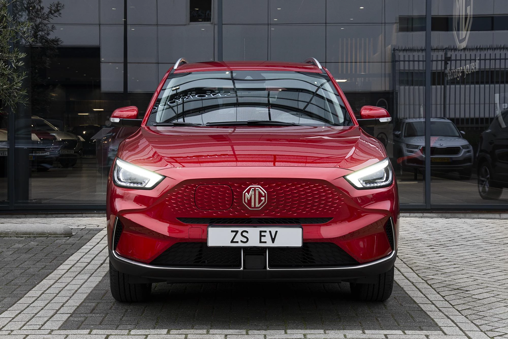 MG-ZS EV-image-2