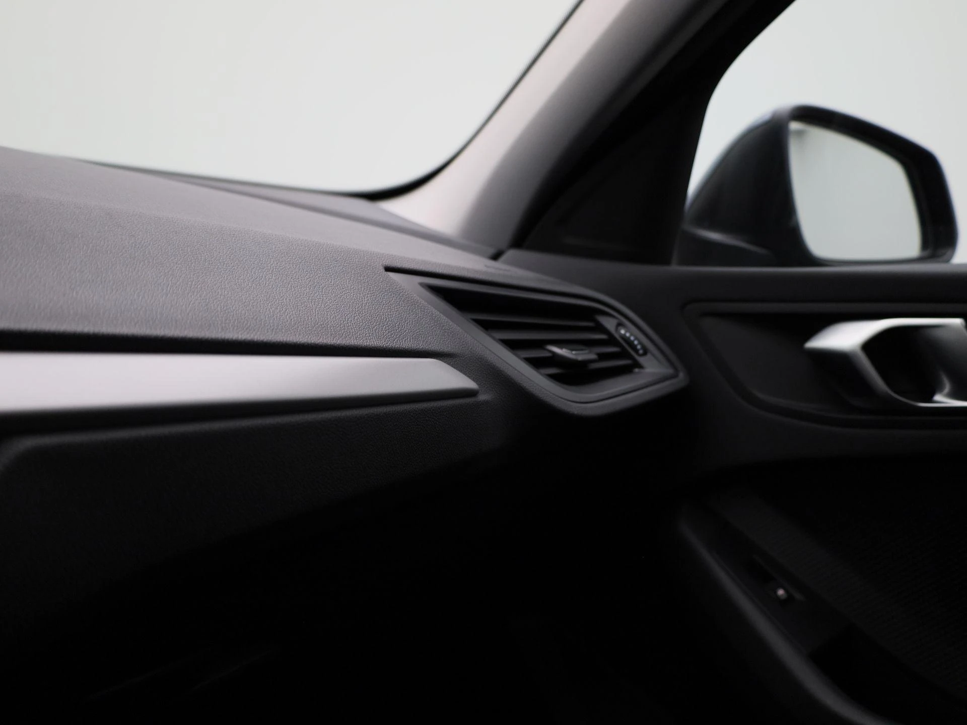 BMW-1 Reeks-image-23