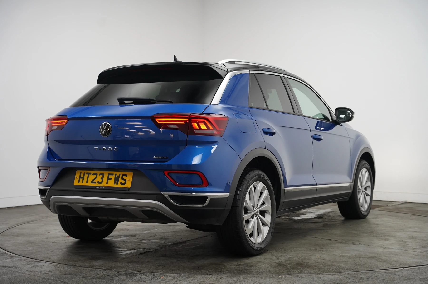 Volkswagen-T-Roc-image-14