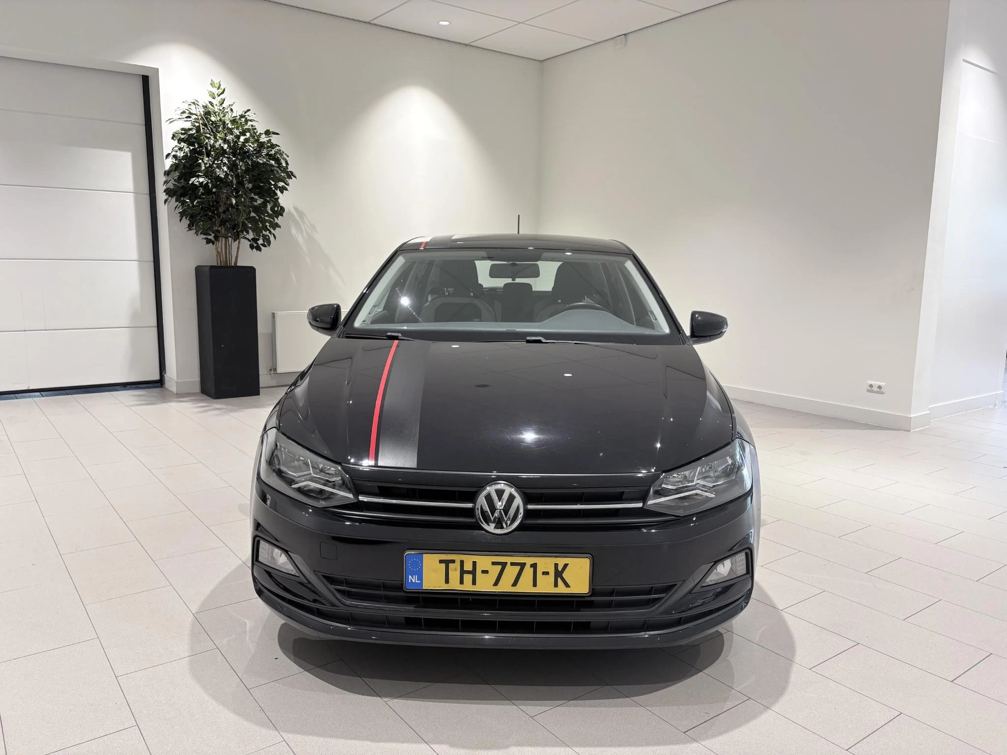 Volkswagen-Polo-image-10