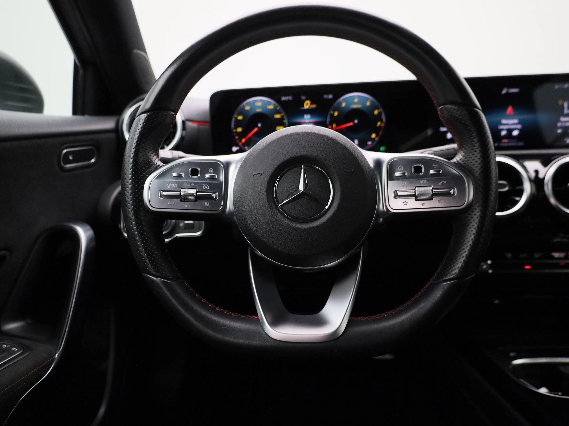 Mercedes-Benz A-Klasse 180 Business Solution AMG