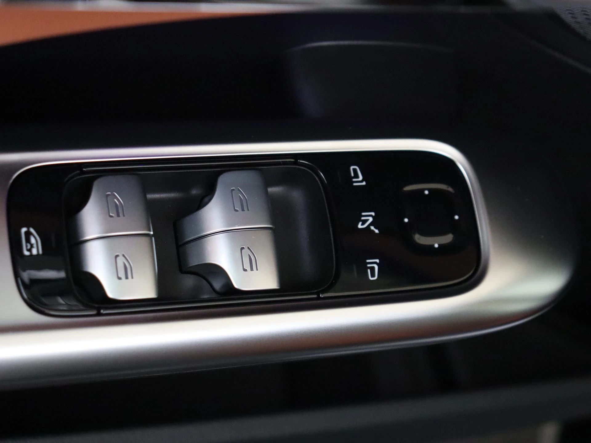 Mercedes-Benz-C-Klasse-image-26