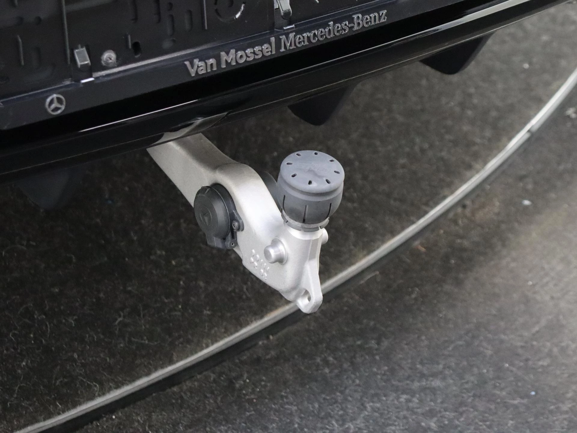 Mercedes-Benz-GLE-image-38