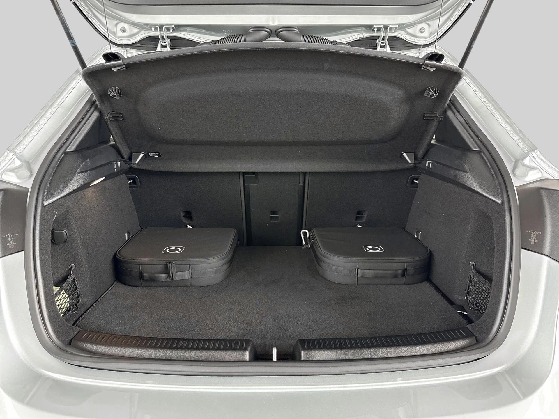 Mercedes-Benz Classe A 250 e AMG Line - TREKHAAK - MULTIBEAM LED - CARPLAY - 360° CAMERA