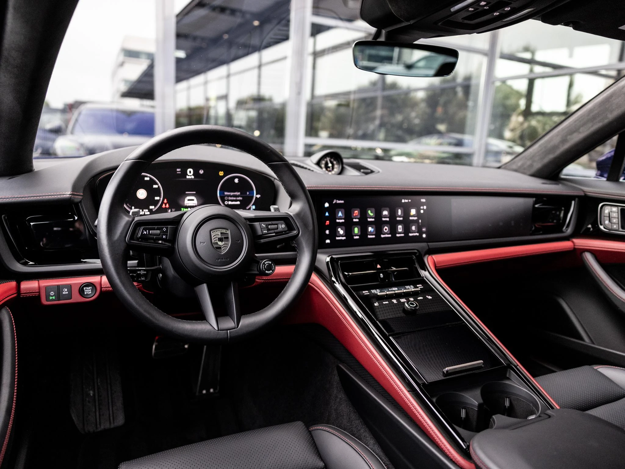 Porsche-Panamera-image-11