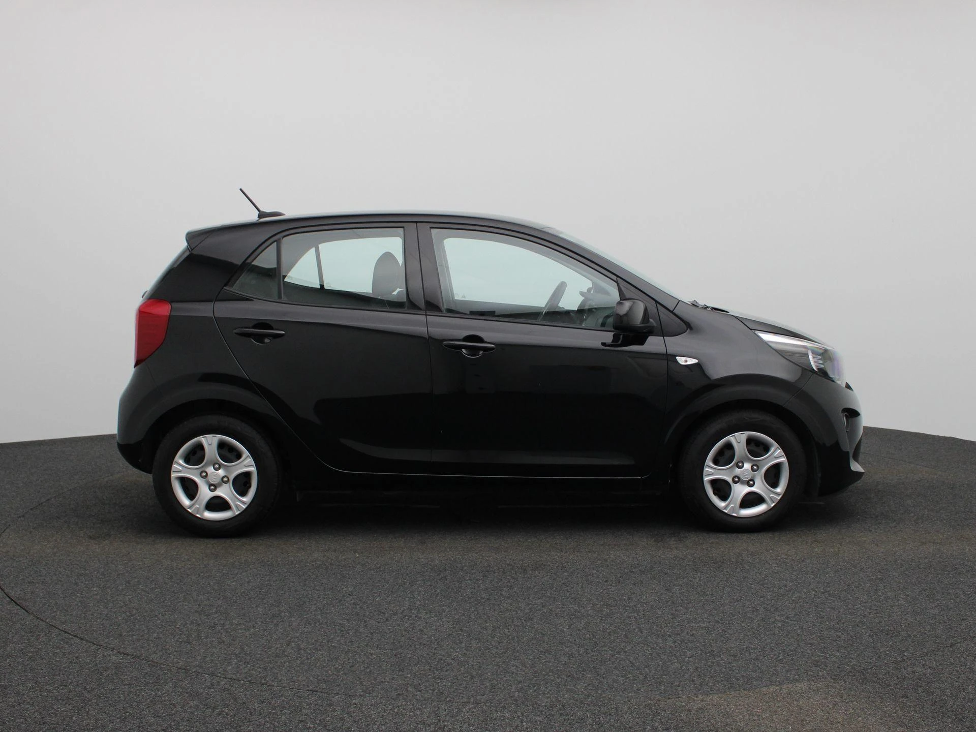 Kia-Picanto-image-5