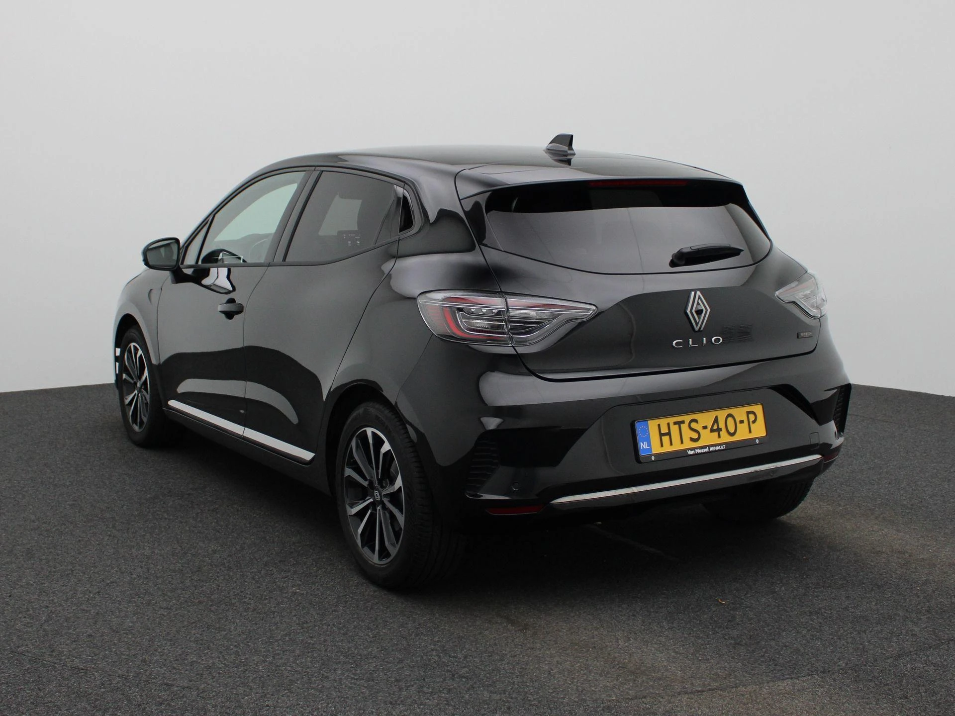 Renault-Clio-image-1