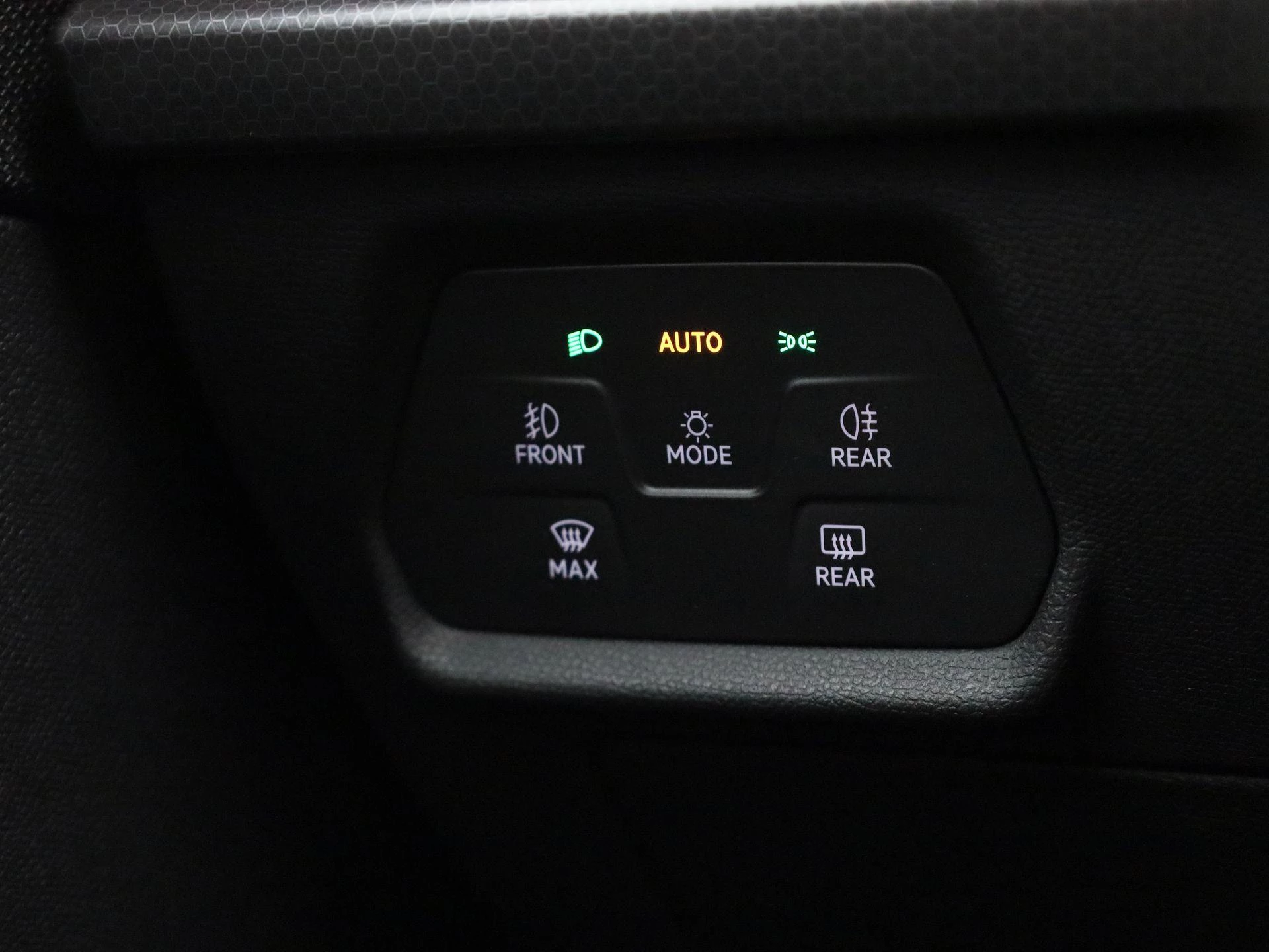 SEAT-Leon-image-26