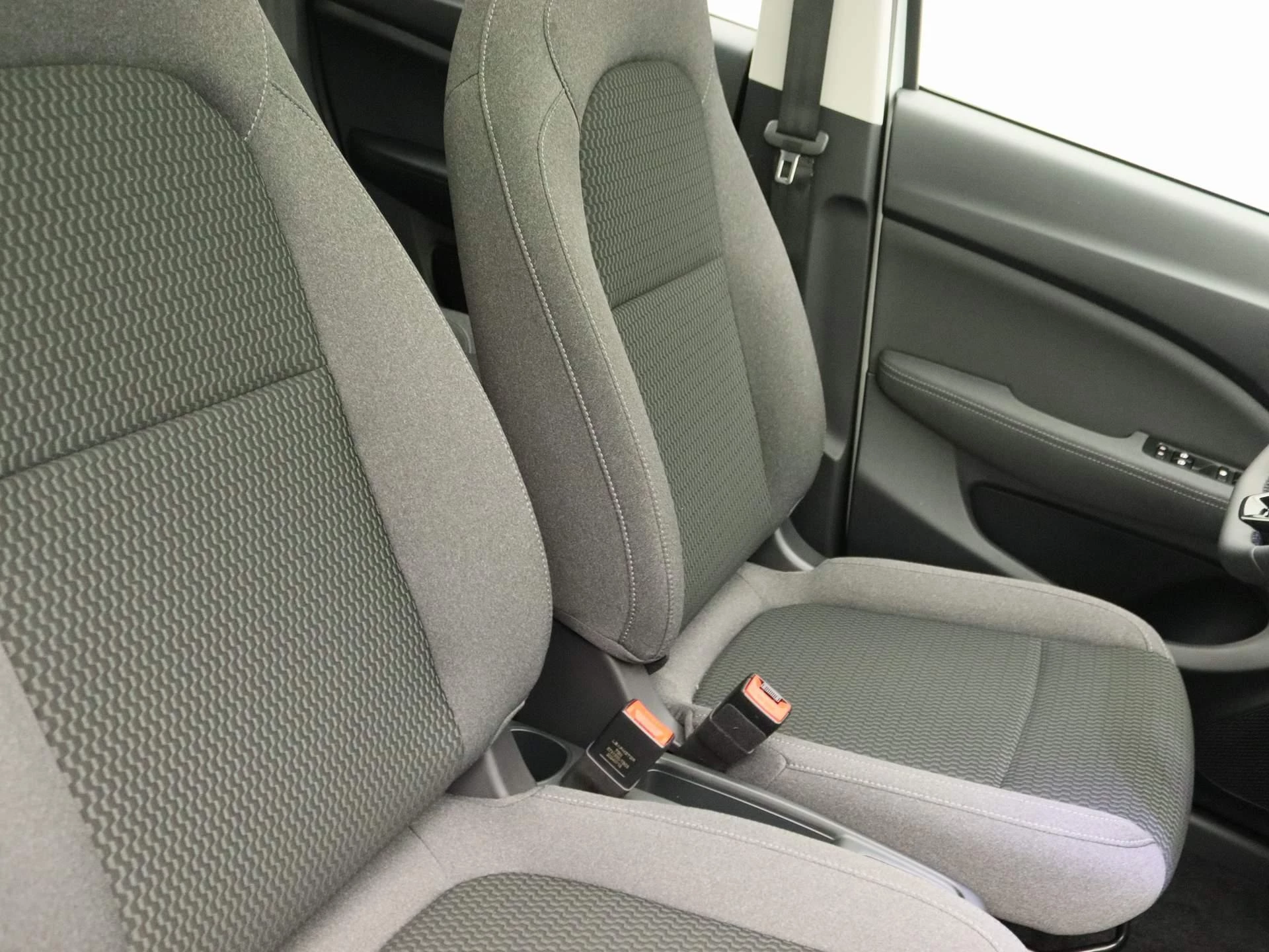 Leapmotor-T03-image-22