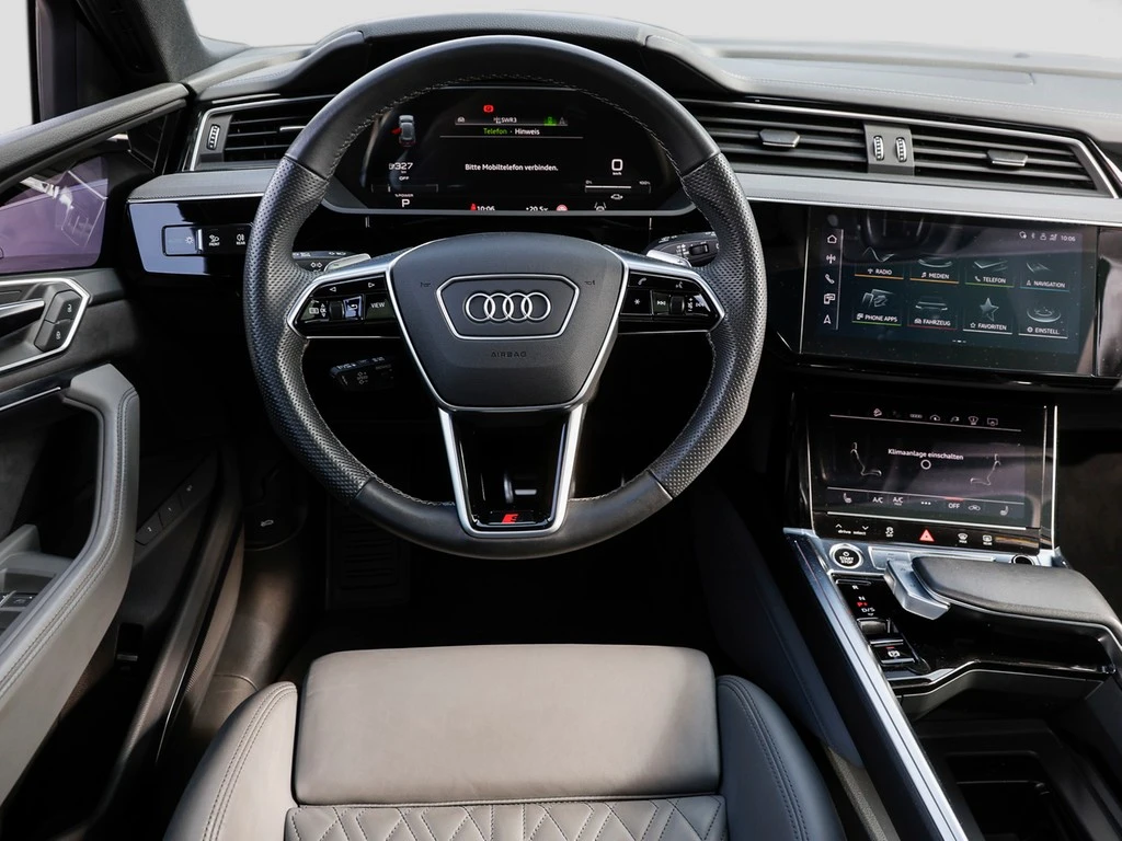 Audi-Q8 e-tron-image-15