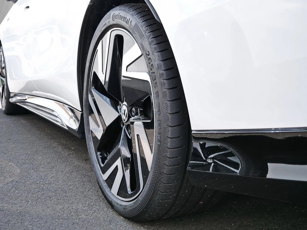 Volkswagen-ID.7-image-4