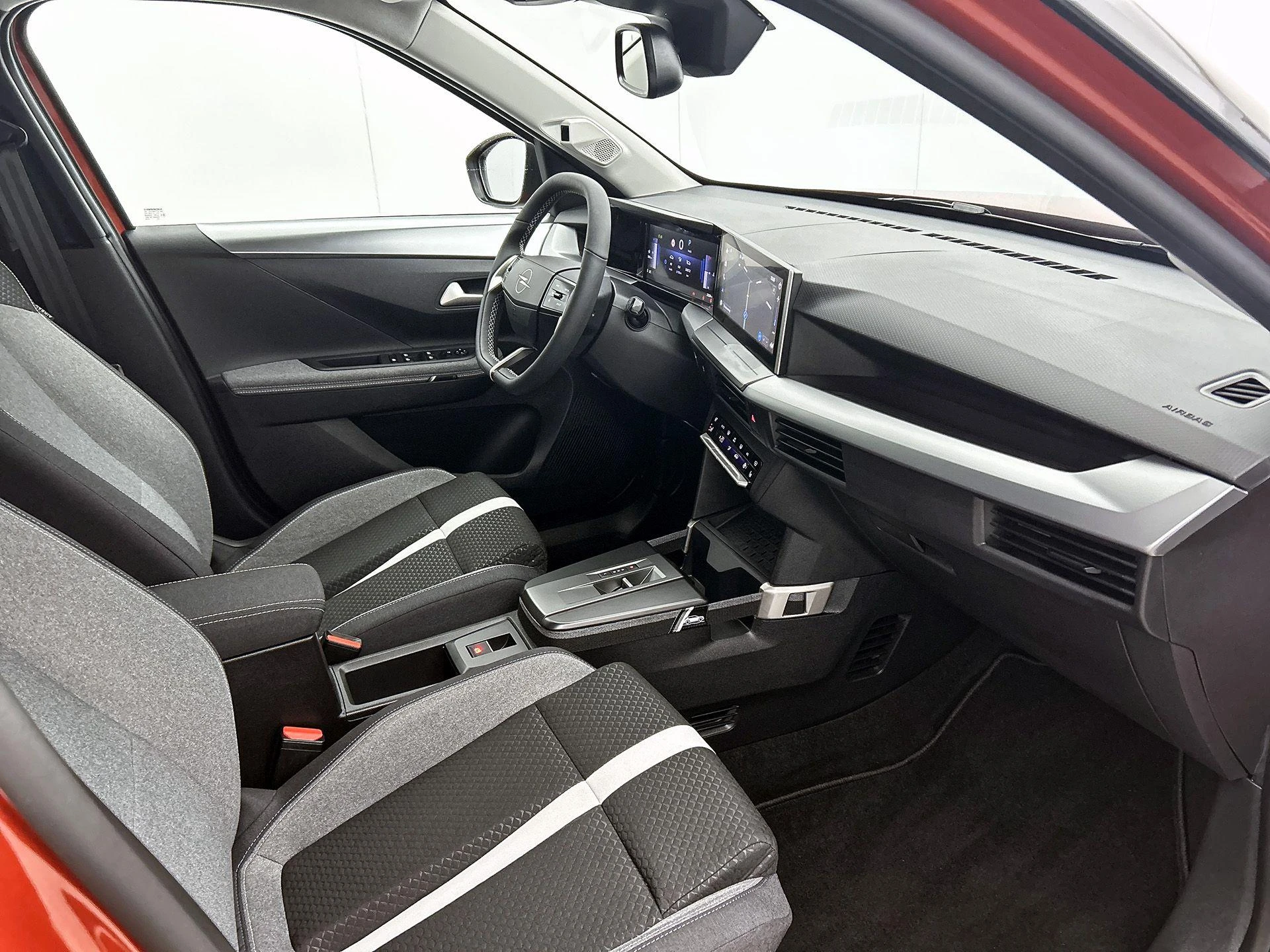 Opel-Frontera-image-19