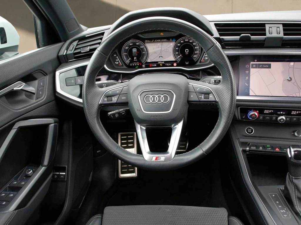 Audi Q3 45 TFSI e S line 360°CAM*LED*NAVI*VIRTAL*SHZ*