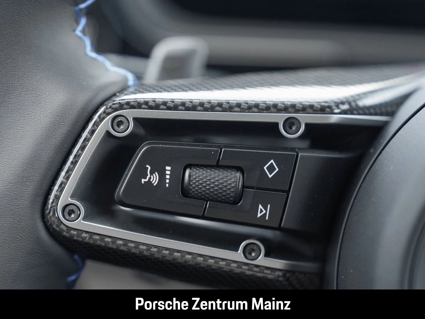 Porsche-Cayenne-image-20