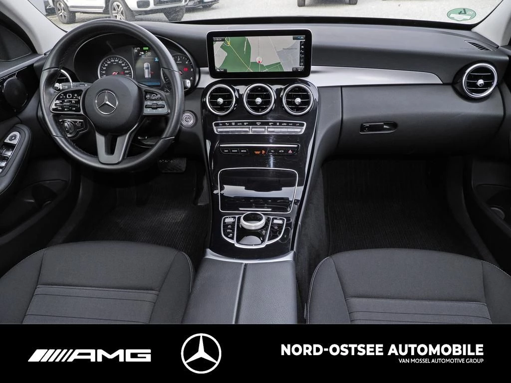 Mercedes-Benz C-Klasse 300 T de AVANTGARDE KEYLESS LED TEMPO ADVANCED AVANTGARDEW205 C 300 T de AVANTGARDE KEYLESS LED TEMPO ADVANCED AVANTGARDE