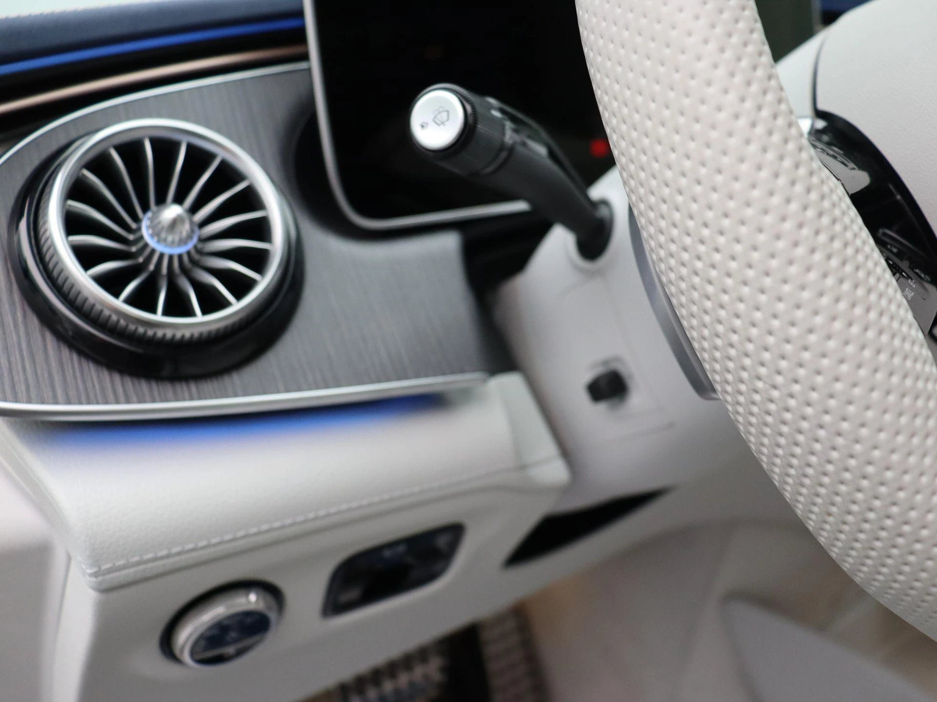 Mercedes-Benz EQE 300 Star Edition + DIGITAL LIGHT + AIRMATIC + PANO DAK + LEDER +