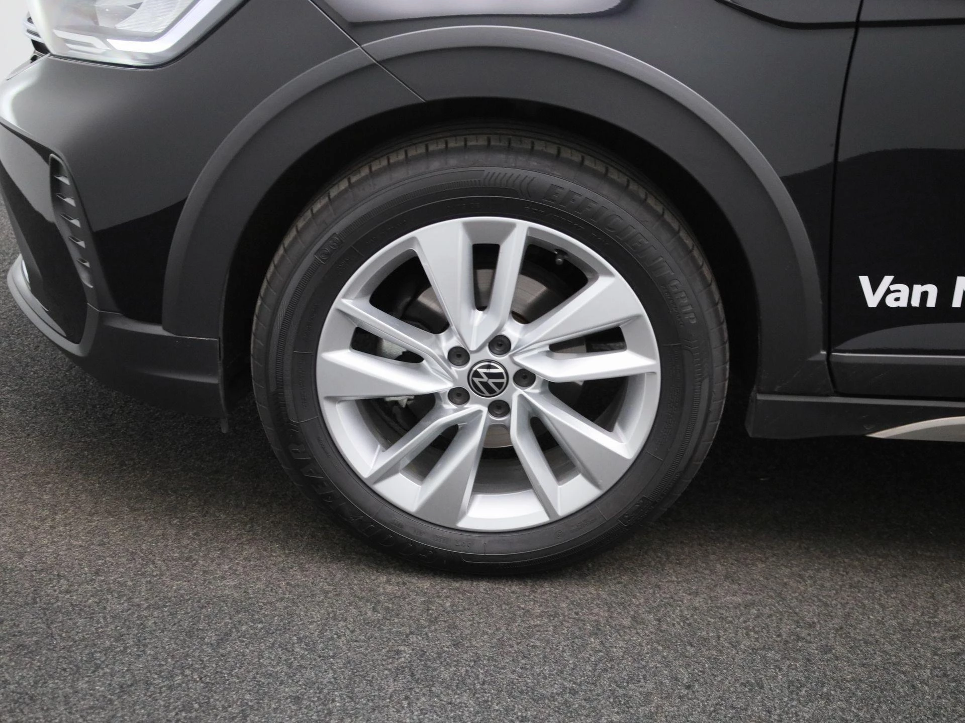 Volkswagen-Taigo-image-13