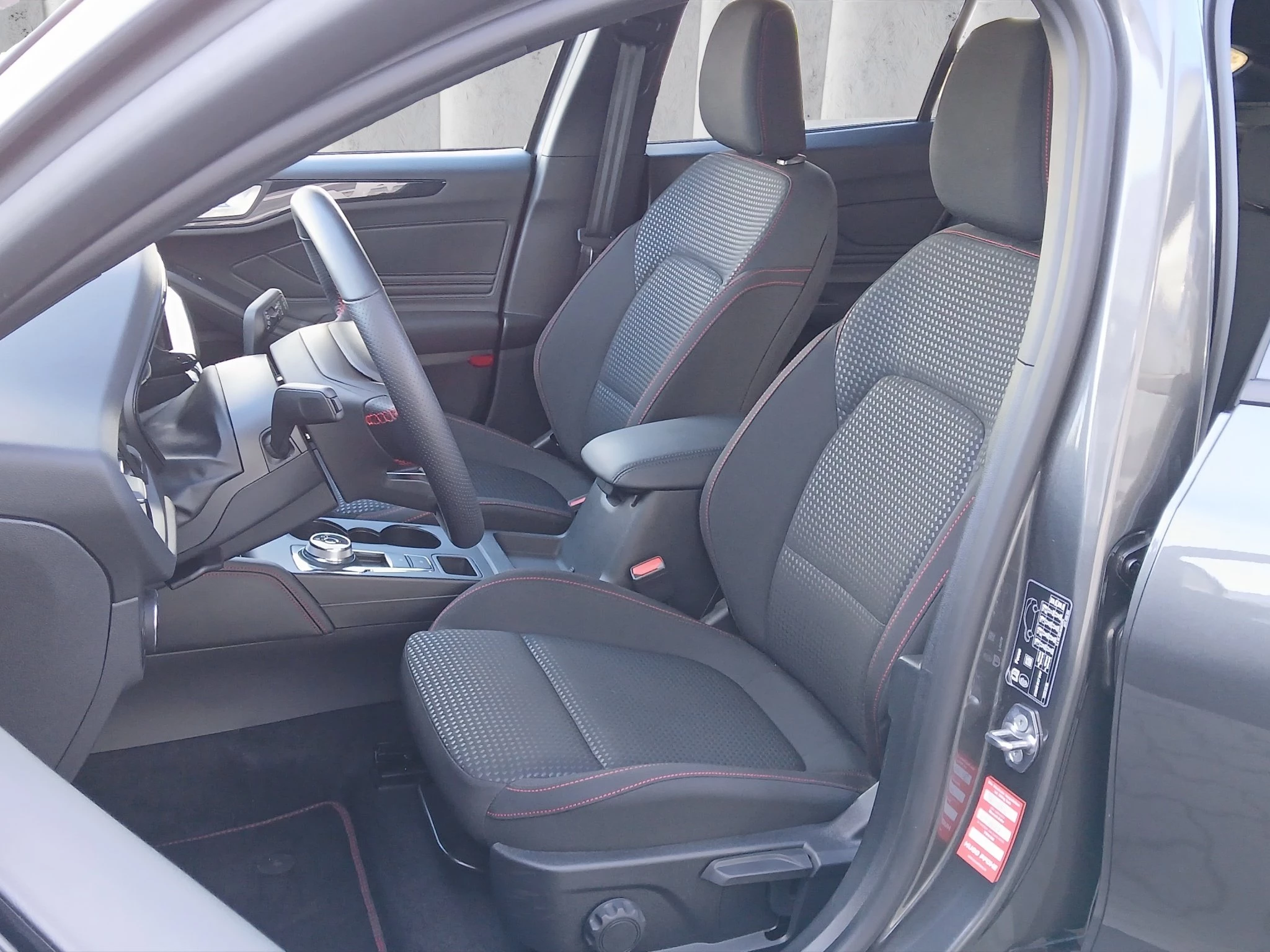 Ford Focus ST-Line X Turnier Aut.*AHK*ACC*HUD*KAM*NAVI*WINTER-PKT.