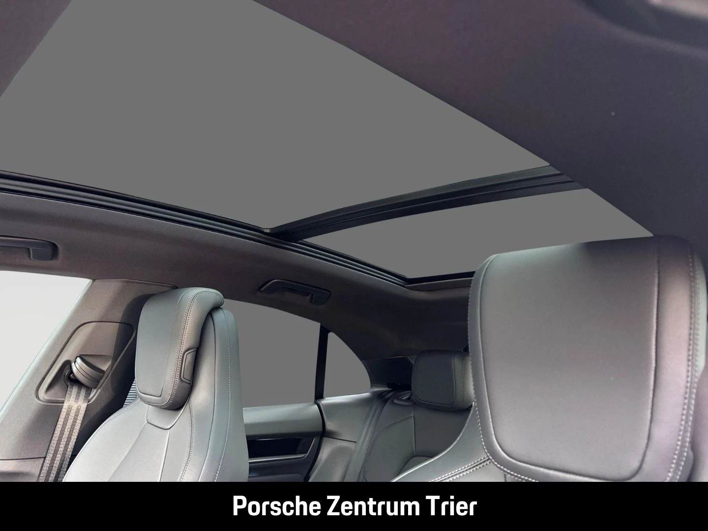 Porsche-Macan-image-21