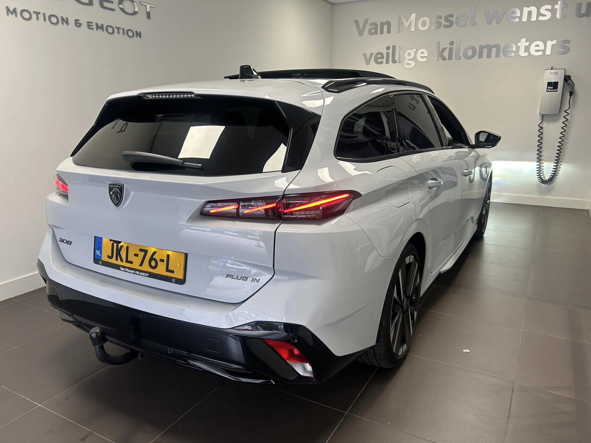 Peugeot-308-image-2