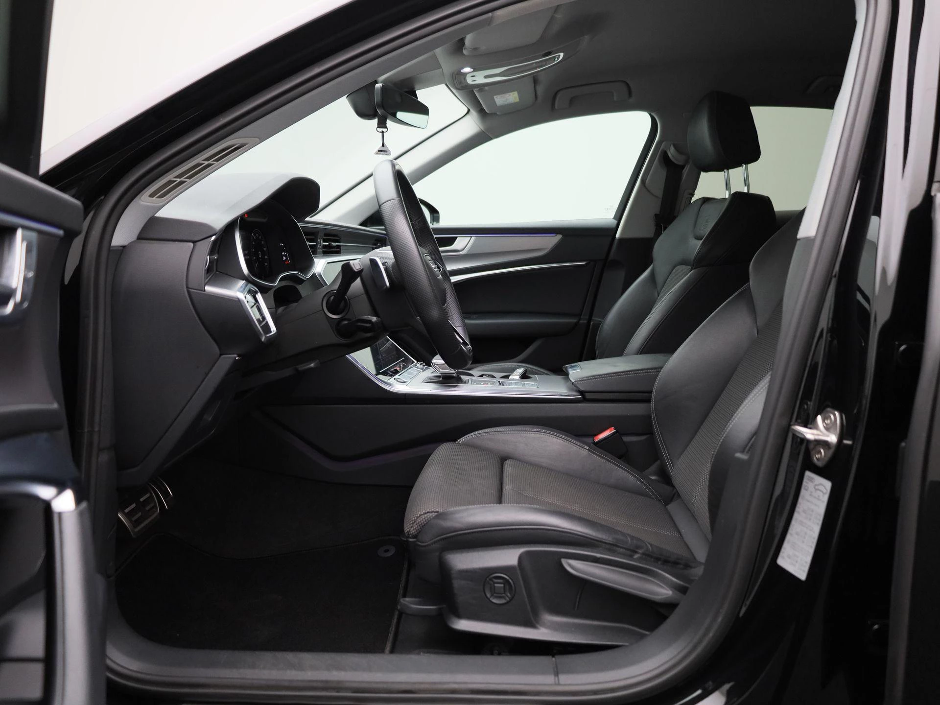 Audi A6 Limousine 55 TFSI e quattro Pro Line S Competition