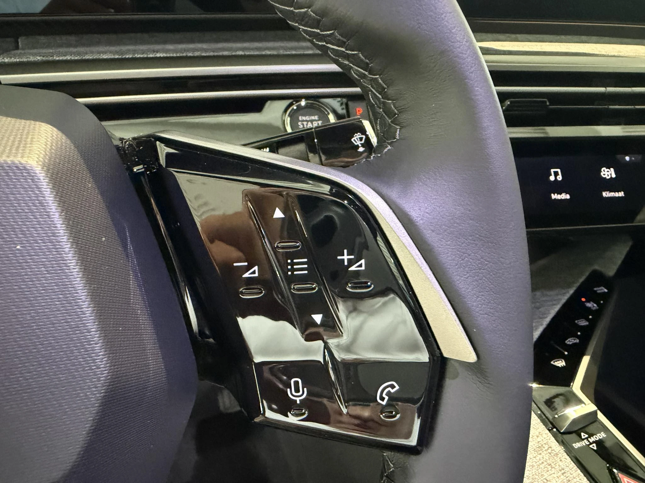 Peugeot-e-3008-image-11