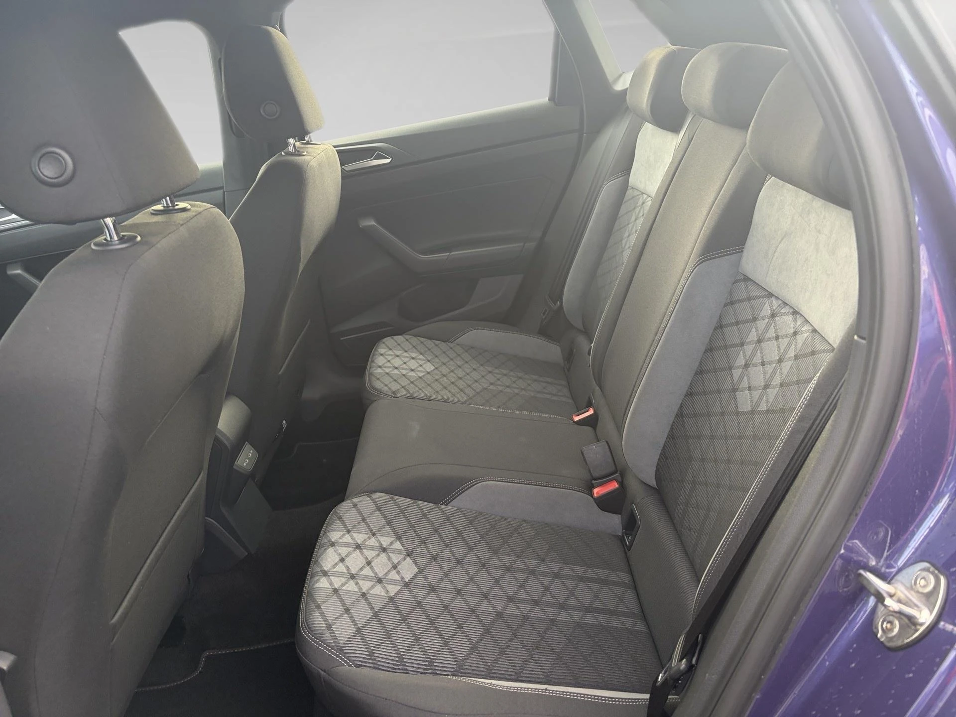 Volkswagen-Polo-image-11