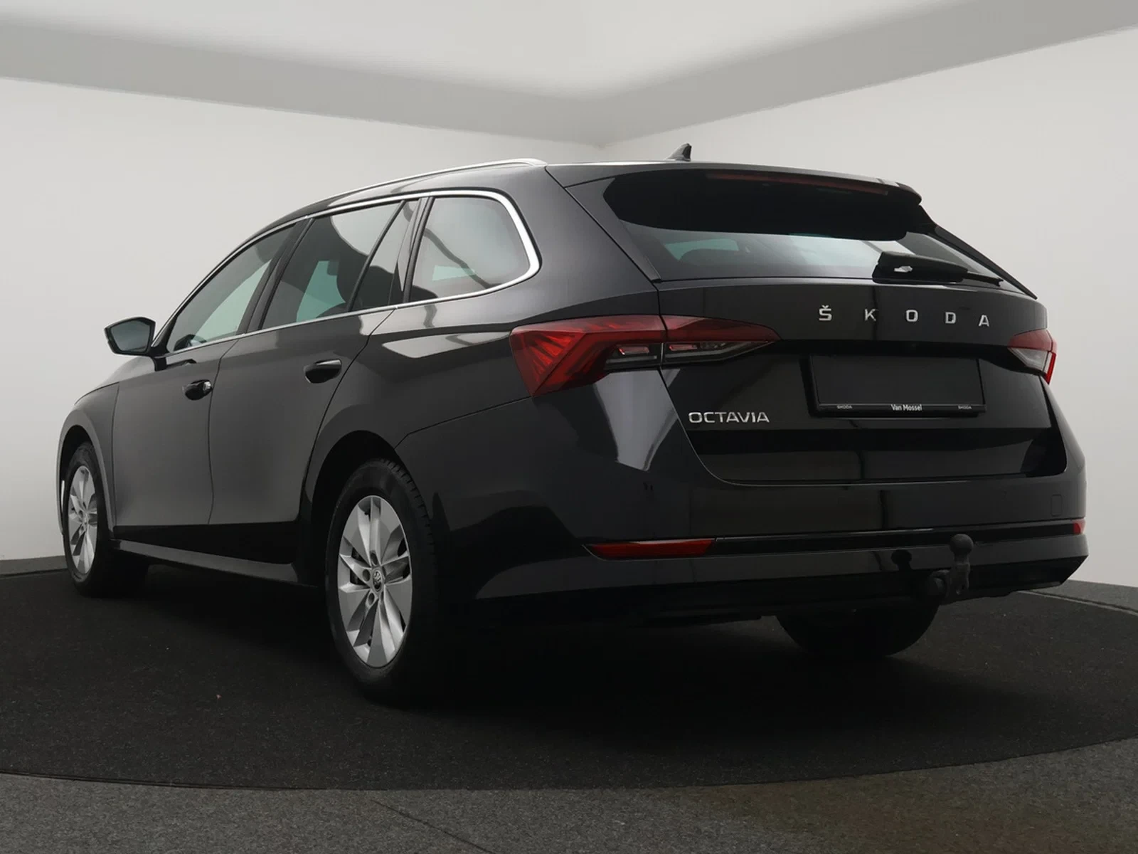 Škoda Octavia Combi Octavia 1.0TSI Ambition *TREKHAAK*CAMERA*PDC*CRUISE CONTROL*VIRTUAL COCKPIT*NAVI*SFEERVERLICHTING*AP