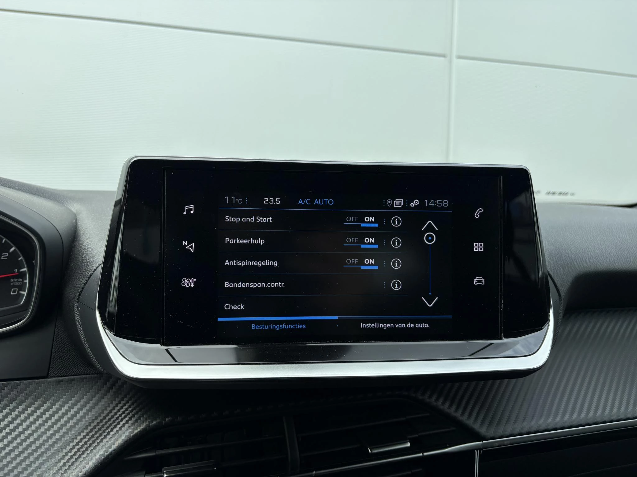 Peugeot-2008-image-14