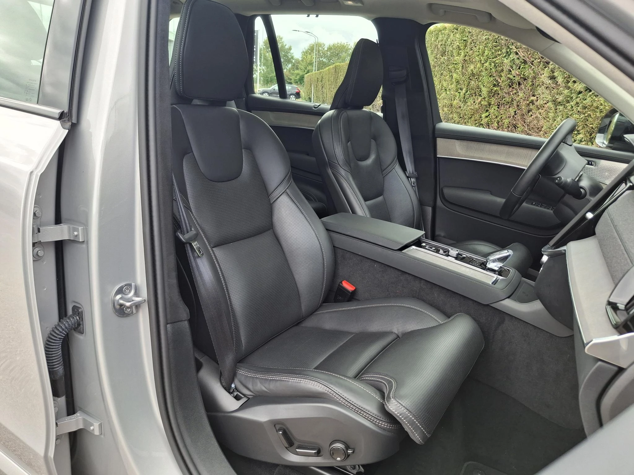 Volvo-XC90-image-4
