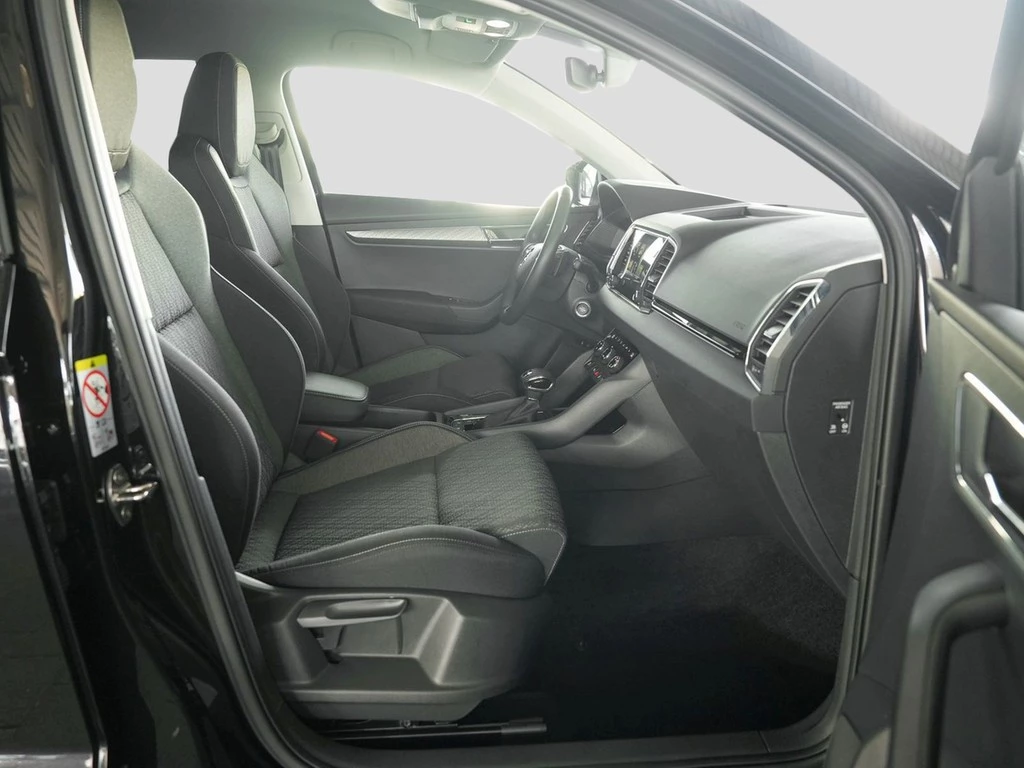 Škoda Karoq 1.5 TSI DSG Selection Navi/AHK/LED