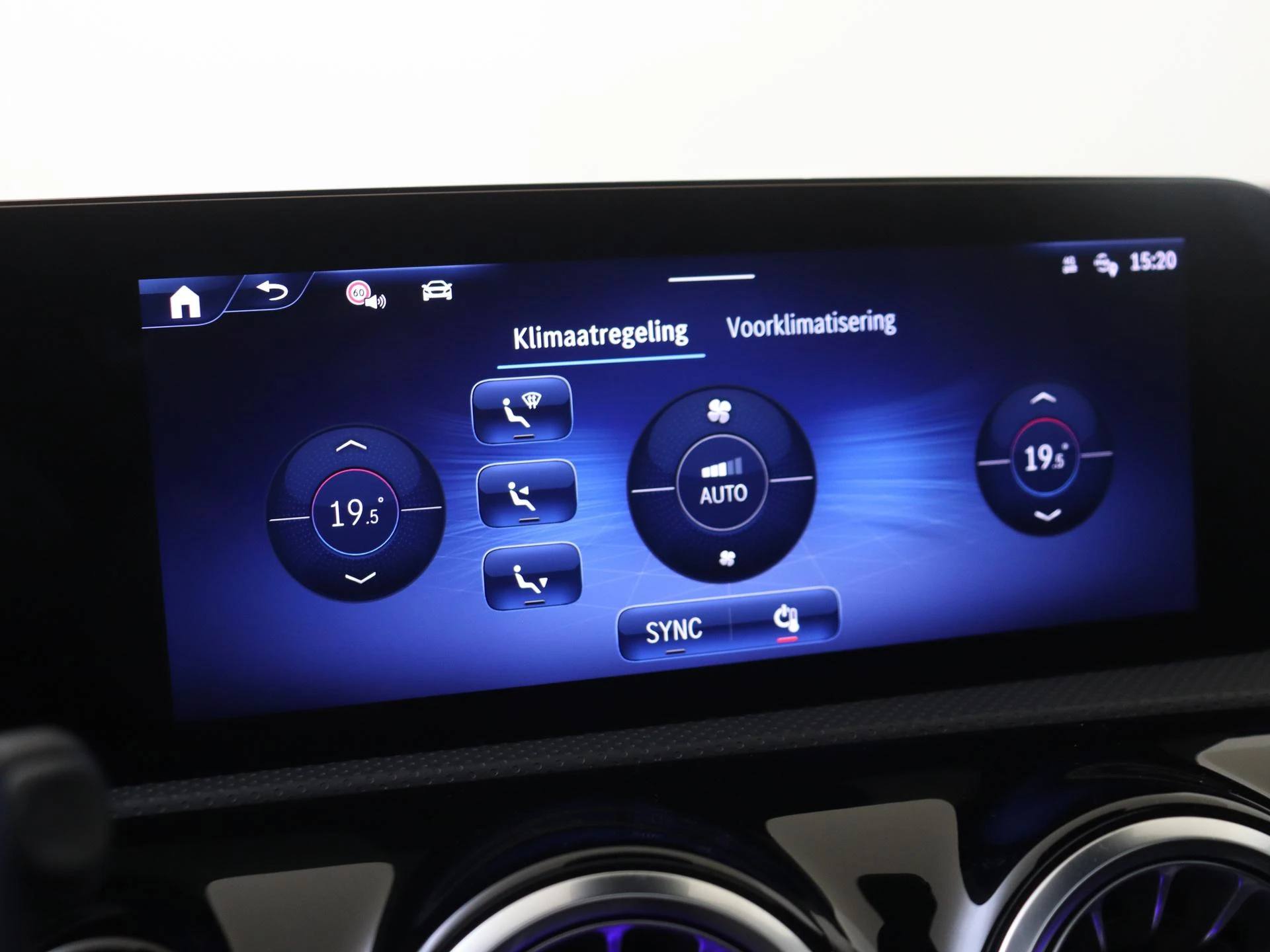 Mercedes-Benz-A-Klasse-image-18