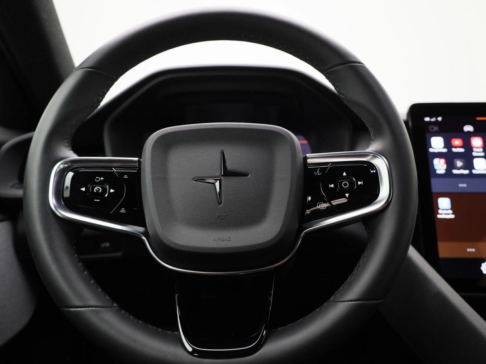 Polestar-2-image-6