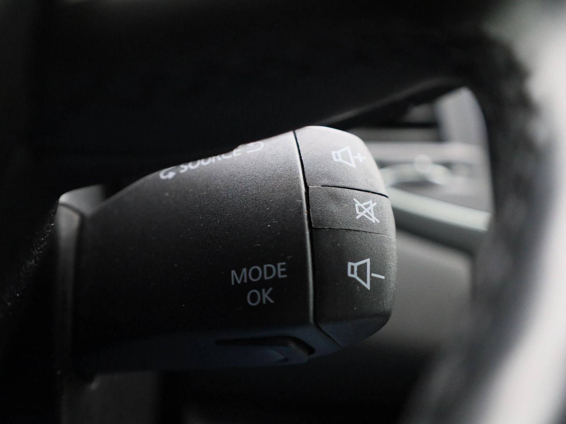 Renault-Megane E-Tech-image-23