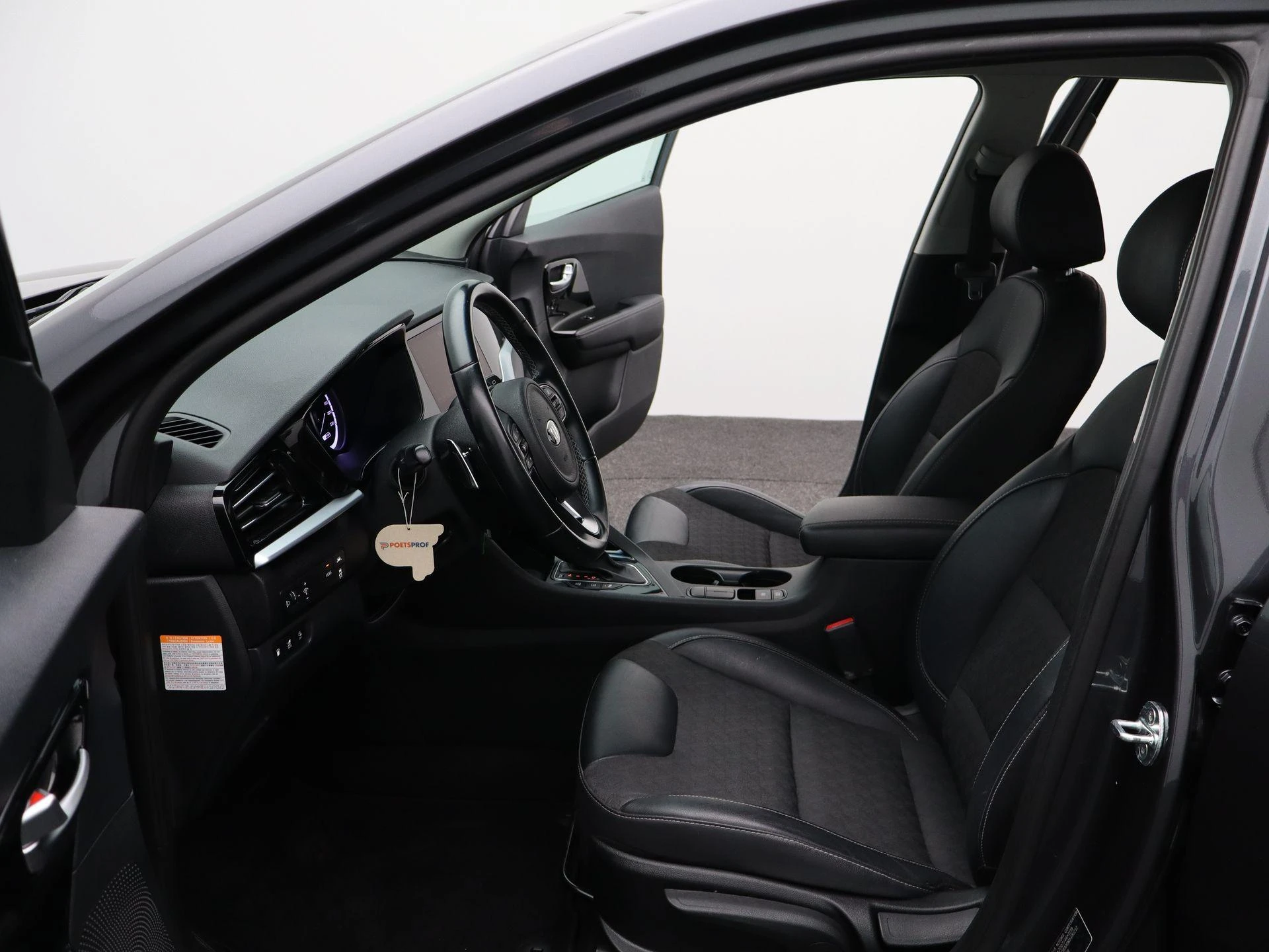Kia-Niro-image-12